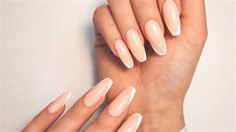 Gelnägel Ballerina: Alles über den schönen Nageltrend